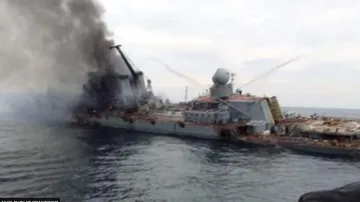 रूस ने माना 'युद्धपोत मोस्कवा' पर आग लगने से एक नौसैनिक की हुई मौत, 27 लापता - India TV Hindi
