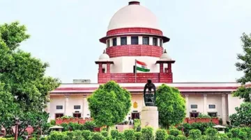 Supreme Court upheld the dismissal of teacher for not disclosing the criminal case against him- India TV Hindi