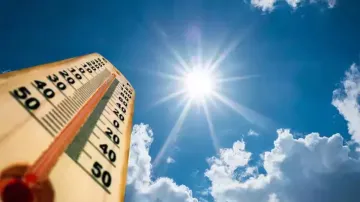 Srinagar records warmest March in 131 years- India TV Hindi