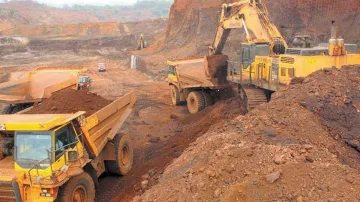 <p>Goa mining ban </p>- India TV Paisa