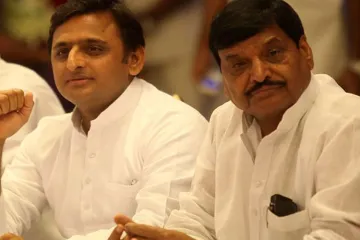 Akhilesh Yadav and Shivpal Yadav- India TV Hindi