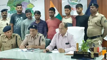 Six accused arrested in CISF exam fraud- India TV Hindi