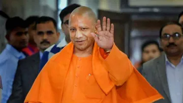 CM Yogi Adityanath in Varanasi- India TV Hindi