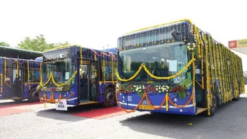 Buses- India TV Hindi