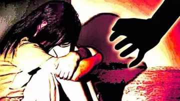 14-year-old girl raped by a security guard in Noida- India TV Hindi