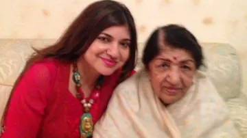 Alka Yagnik with Lata Mangeshkar- India TV Hindi