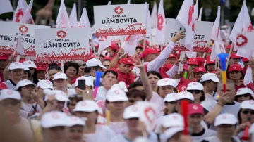 <p>Romania Health Worker Protest</p>- India TV Paisa