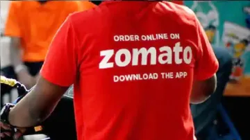 Zomato's delivery boy beaten up by customer in Lucknow - India TV Hindi