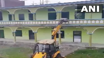 Bulldozer fired on madrassa in Assam- India TV Hindi