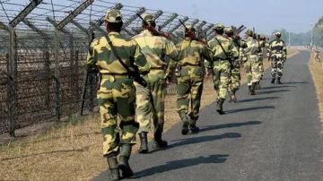 India Bangladesh Border, India Bangladesh Border Encounter, BSF Jawan Martyred- India TV Hindi