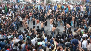 Curfew-like restrictions in Srinagar to stop Muharram processions- India TV Hindi
