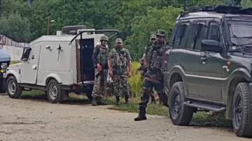 Two terrorists killed in infiltration in Jammu and Kashmir's Kupwara- India TV Hindi