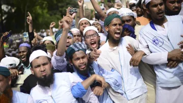 Bangladeshi Infiltrators, Bangladeshi Infiltrators Jharkhand, Bangladeshi Infiltrators Love Jihad- India TV Hindi