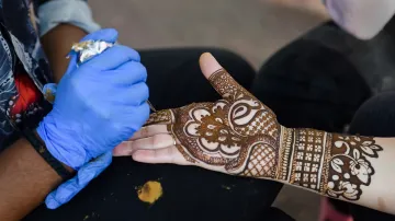 Karwa Chauth Mehndi- India TV Hindi