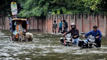 Heavy Rain in Many Places in Country- India TV Hindi