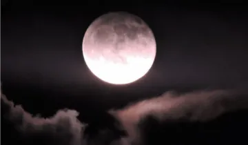 Lunar Eclipse 2022- India TV Hindi