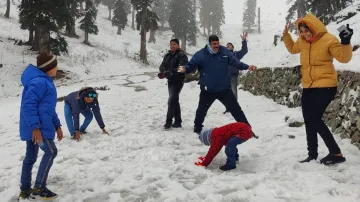 Sonmarg Tourist, Gulmarg Tourist, Sonmarg News, Gulmarg News, Gulmarg Snowfall- India TV Hindi