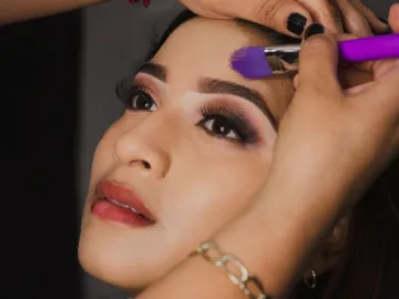 Makeup Mistakes- India TV Hindi