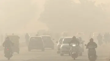 दिल्ली में फिर बढ़ा प्रदूषण- India TV Hindi