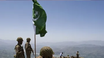 पाकिस्तान सीमा पर अफगानिस्तान के साथ बढ़ा विवाद।- India TV Hindi