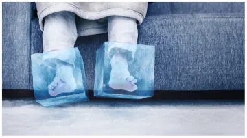 what deficiency causes cold feet other reasons in hindi - India TV Hindi