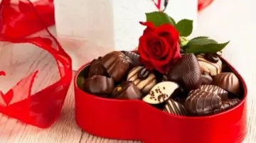 Why is chocolate related to love- India TV Hindi