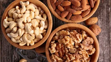 Cashews for high cholesterol- India TV Hindi