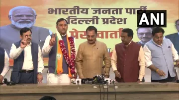 aap councilor joins bjp- India TV Hindi