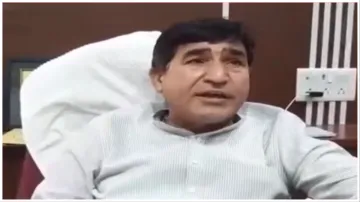 rajasthan alwar congress district president balbir chillar fight video after car accident- India TV Hindi