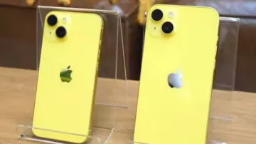 iphone 14 yellow color, iphone 14 yellow colour, iphone 14 gold colour, iphone 14 price, iphone 14 n- India TV Paisa