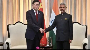 चीन के विदेश मंत्री किन कांग और भारत के विदेश मंत्री एस जयशंकर- India TV Hindi