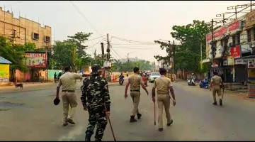 odisha Violence Indefinite curfew internet service and shutdown for two days in Odisha's Sambalpur- India TV Hindi
