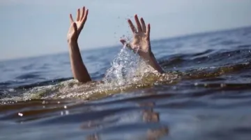 अमेरिका में एक झील में मिले दो छात्रों के शव, तैरने गए थे लेकिन चली गई जान- India TV Hindi