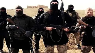 रेगिस्तान में ढूंढने गए थे मशरूम, ISIS ने सीरिया के 31 लोगों की ले ली जान, 3 महीने में कीं 200 हत्या- India TV Hindi