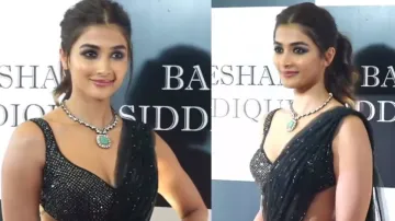 Pooja Hegde Troll for revealing dress- India TV Hindi