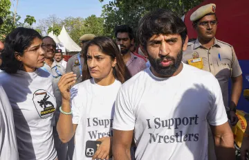 Wrestlers Protest Mahapanchayat will do khap today in support of wrestlers Ultimatum was received ti- India TV Hindi
