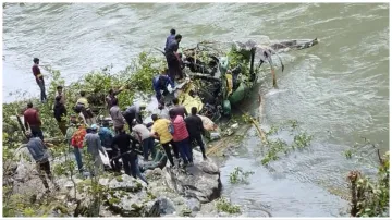 Army chopper crashes in Jammu and Kashmir Kishtwar District 2 injured- India TV Hindi