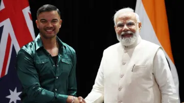 PM Modi With Guy Sebastian- India TV Hindi