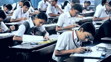 CBSE बोर्ड क्लास 10 रिजल्ट जारी- India TV Hindi