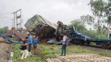 बांकुड़ा रेल हादसा- India TV Hindi