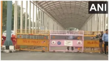 Delhi flood Yamuna near danger mark in Delhi Pragati Maidan tunnel closed- India TV Hindi