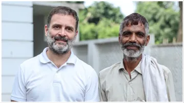 Congress shared Rahul Gandhi video with vegetable seller rameshwar said I'm not sir Rahul speak- India TV Hindi