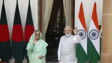पीएम मोदी के साथ बांग्लादेश की प्रधानमंत्री शेख हसीना (फाइल)- India TV Hindi