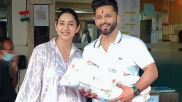 Rahul Vaidya and Disha Parmar make first public appearance with newborn baby girl - India TV Hindi