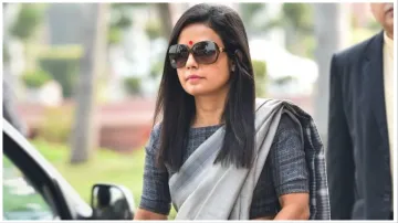 Mahua Moitra Cash for Query Case Ethics Committee rejected Mahua Moitra's demand said appear on 2nd - India TV Hindi