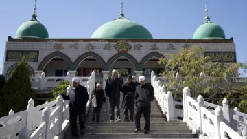 चीन में बंद कराई जा रहीं मस्जिदें। - India TV Hindi