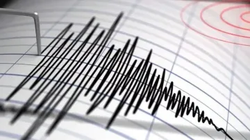 पाकिस्तान और फिलीपींस में भूकंप।- India TV Hindi