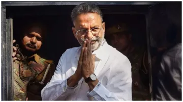yogi adityanath Government action against close aide of mafia Mukhtar Ansari illegal hospital demoli- India TV Hindi
