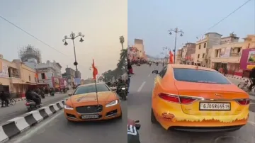 भगवा रंग से कार को सजाया- India TV Hindi