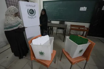 पाकिस्तान चुनाव पर इंटरनेशनल रिपोर्ट - India TV Hindi